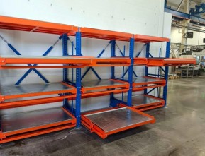 Стеллажи для цеха: организация хранения оснастки